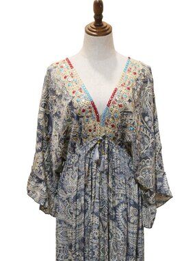 Bohemian Sequence Dress with V Neckline and Flowy Sleeves for Women Casual Versa